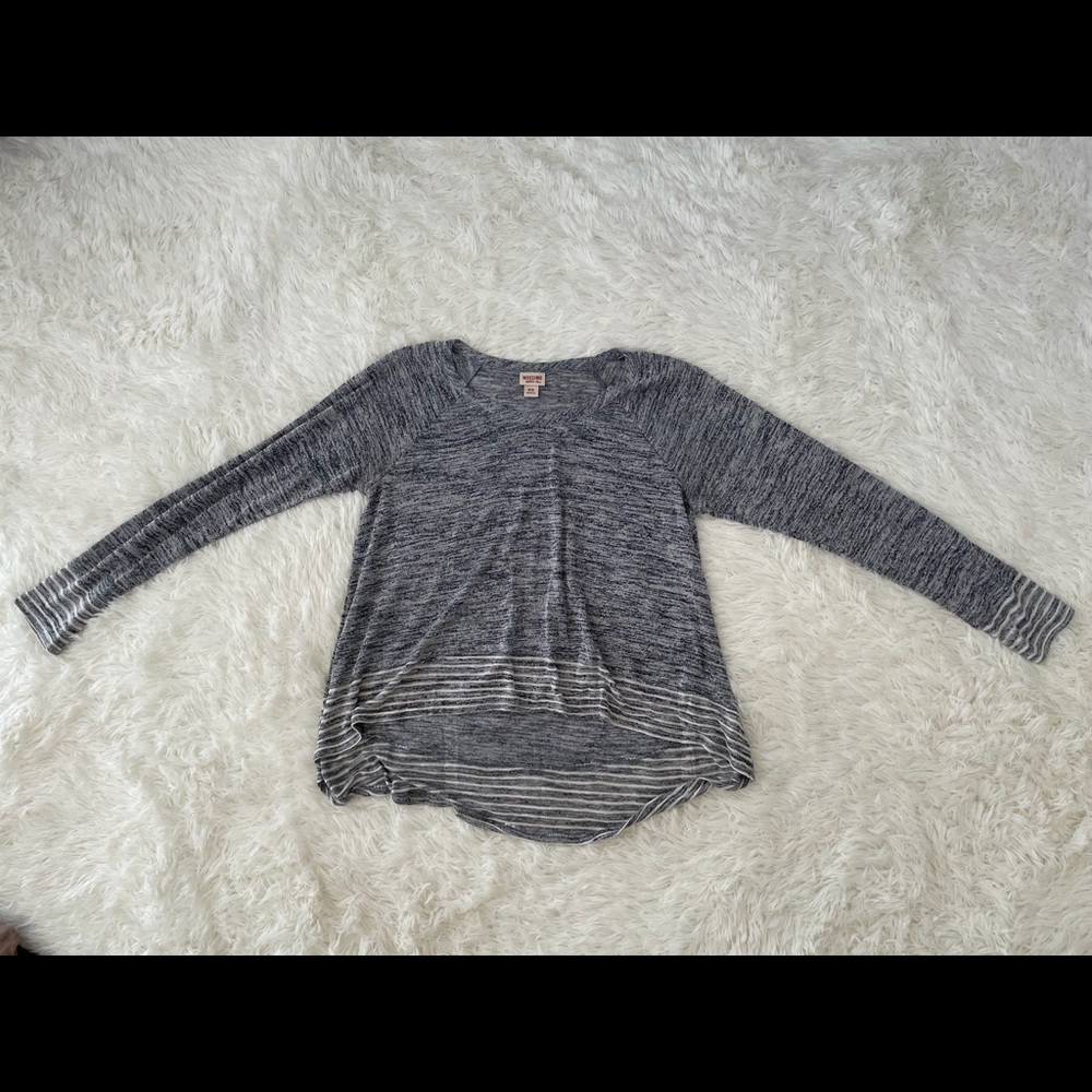 Long sleeve flowy top